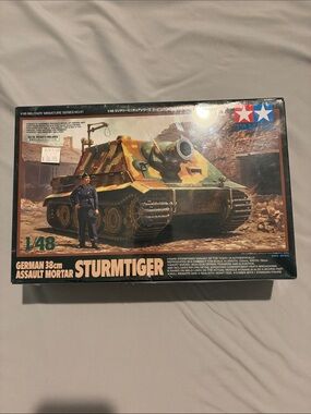 Sturmtiger 1/48 German 38cm Assault Mortar Model Kit - Camouflage Green & Brown